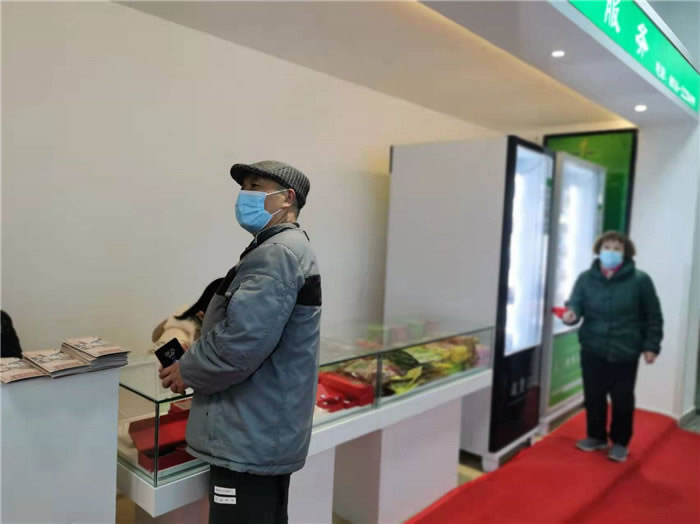 四川中青旅綿陽分社、綿陽市中旅假日旅行社、綿陽自來文化傳播有限公司24H自助售貨服務(wù)盛大開業(yè)