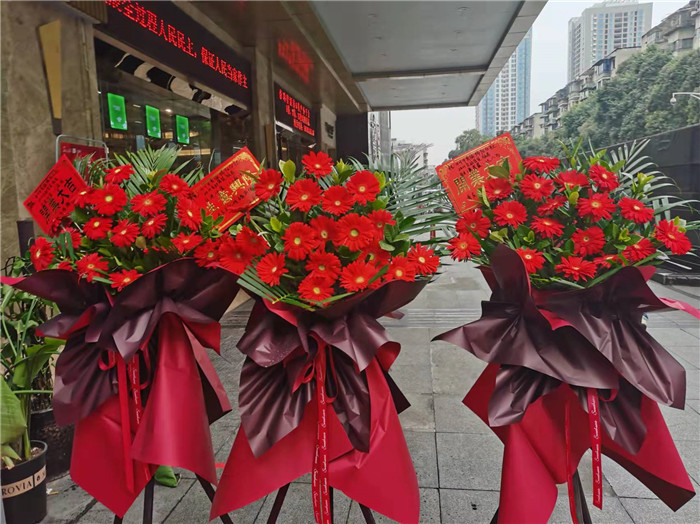 四川中青旅綿陽分社、綿陽市中旅假日旅行社、綿陽自來文化傳播有限公司24H自助售貨服務(wù)盛大開業(yè)