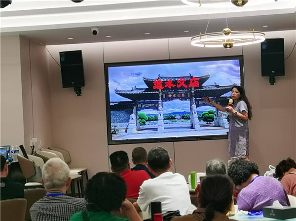 綿陽中旅行假日旅行社舉行“什邡號.2025熊貓專列”旅游線路分享會